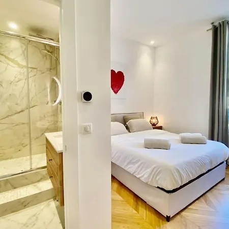 Keep In Touch 3 Bedroom/3 Bathroom/wifi カンヌ