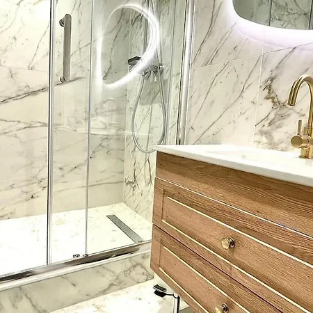 Keep In Touch 3 Bedroom/3 Bathroom/wifi * 칸느