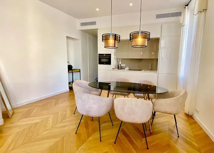 Apartment Keep In Touch 3 Bedroom/3 Bathroom/wifi *